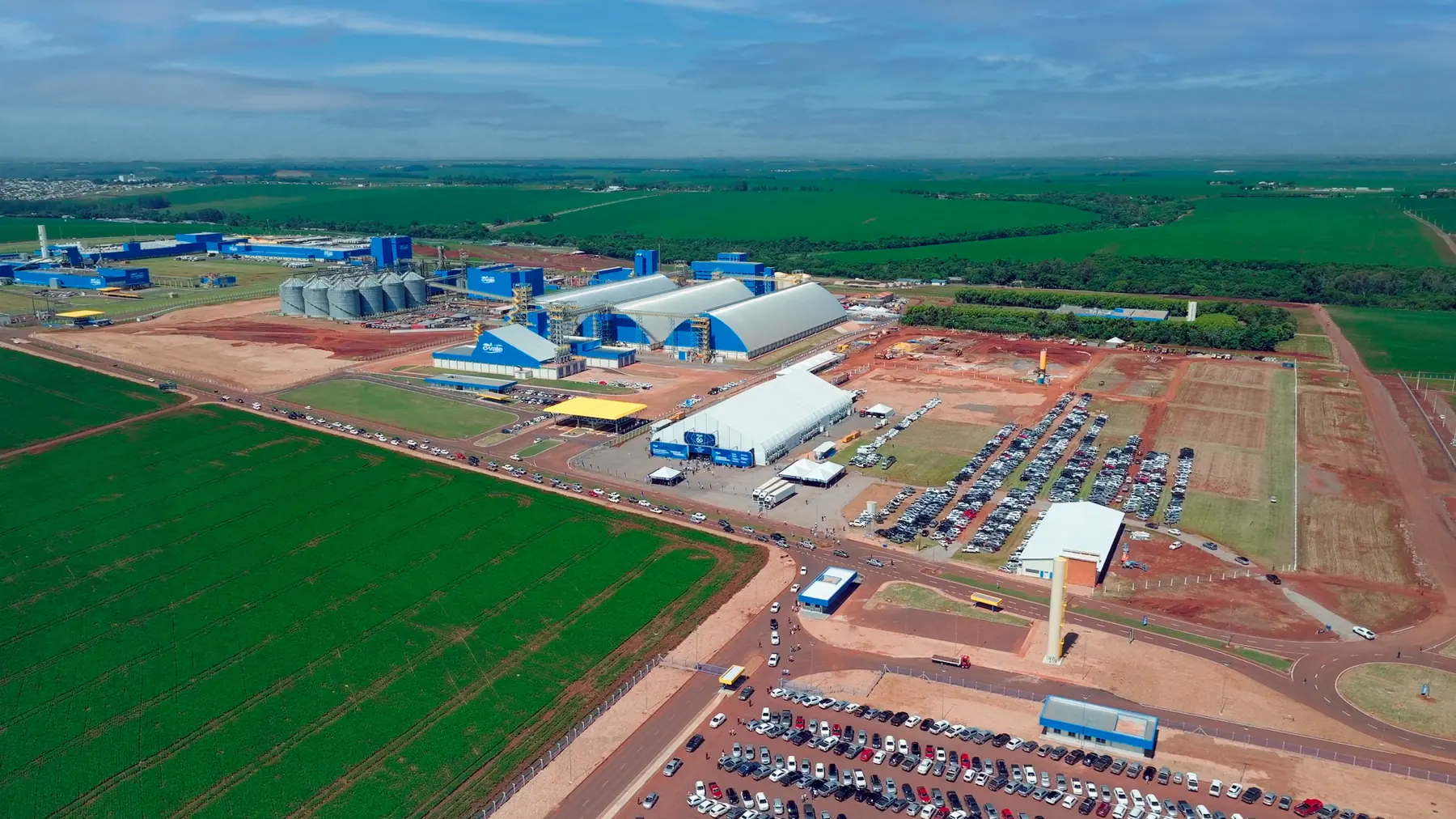 Vista aérea da inauguração da esmagadora de soja da C.Vale